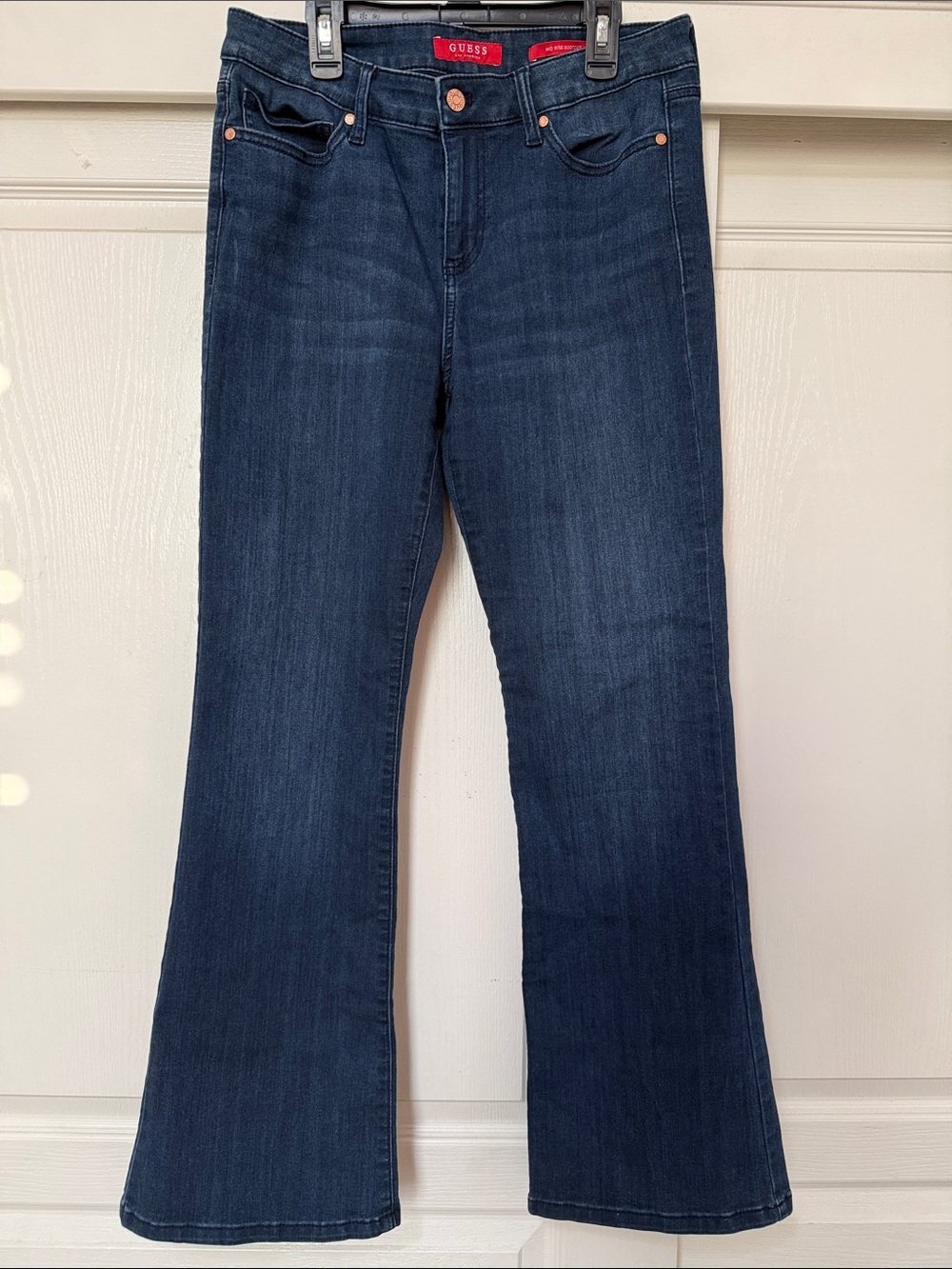 Guess Mid Rise Bootcut size 31